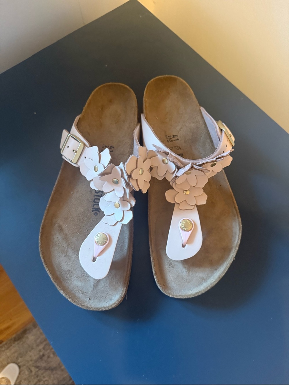 Birkenstock Gizeh Flowers Light Rose Leather Sandals Size 41
